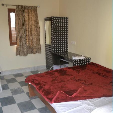 Hotel Vaibhav Raxaul 외부 사진